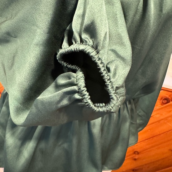 Ann Taylor Blouse - Picture 5 of 6